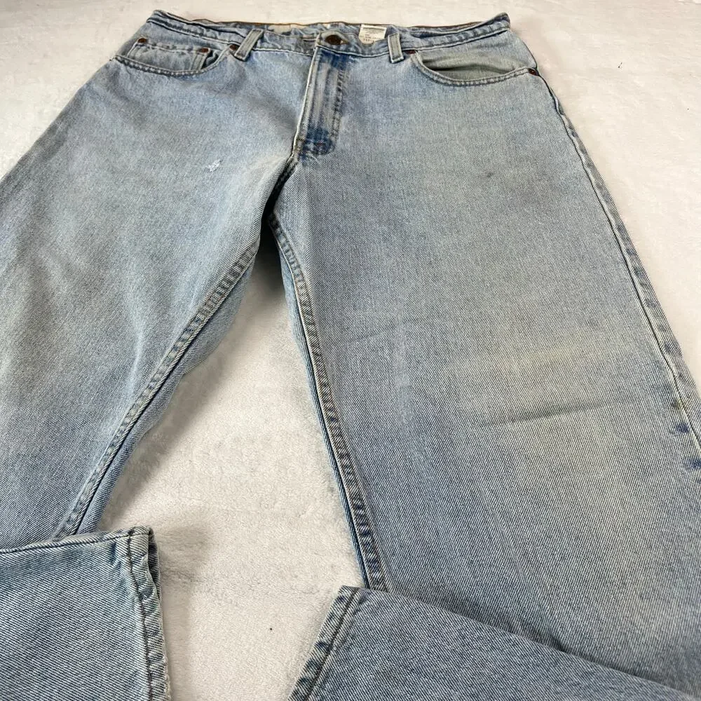 Levi’s vintage 550 Relaxed Tapered Leg light wash blue jeans men’s size 34x31